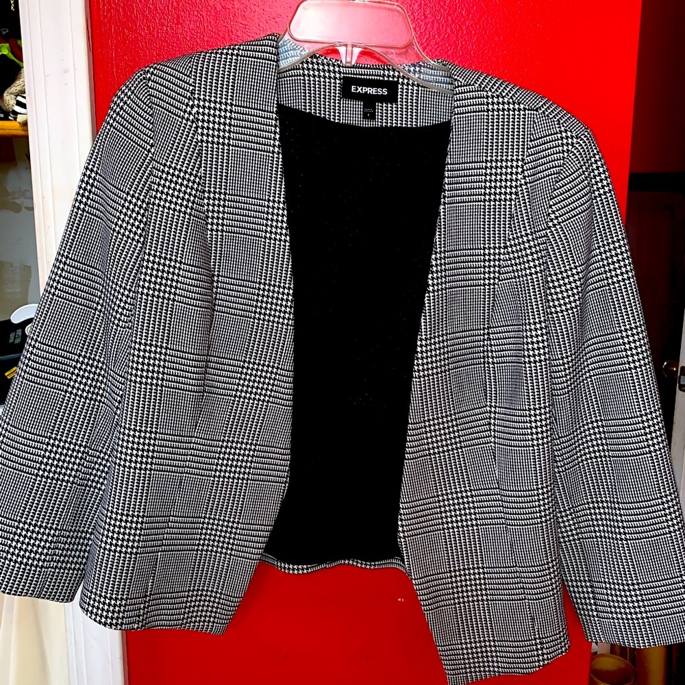 Express Cropped Houndstooth Jacket - image 1